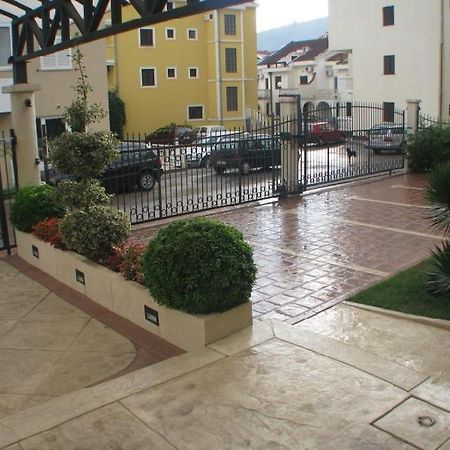 Apartmani Mirenza Будва Екстериор снимка
